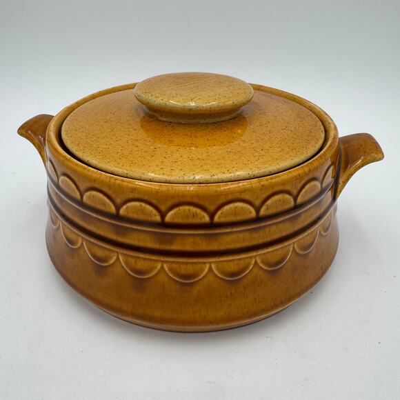 Vintage Covered Vegetable Casserole Bowl Golden Harvest by Homer Laughlin 7" - Picture 1 of 12